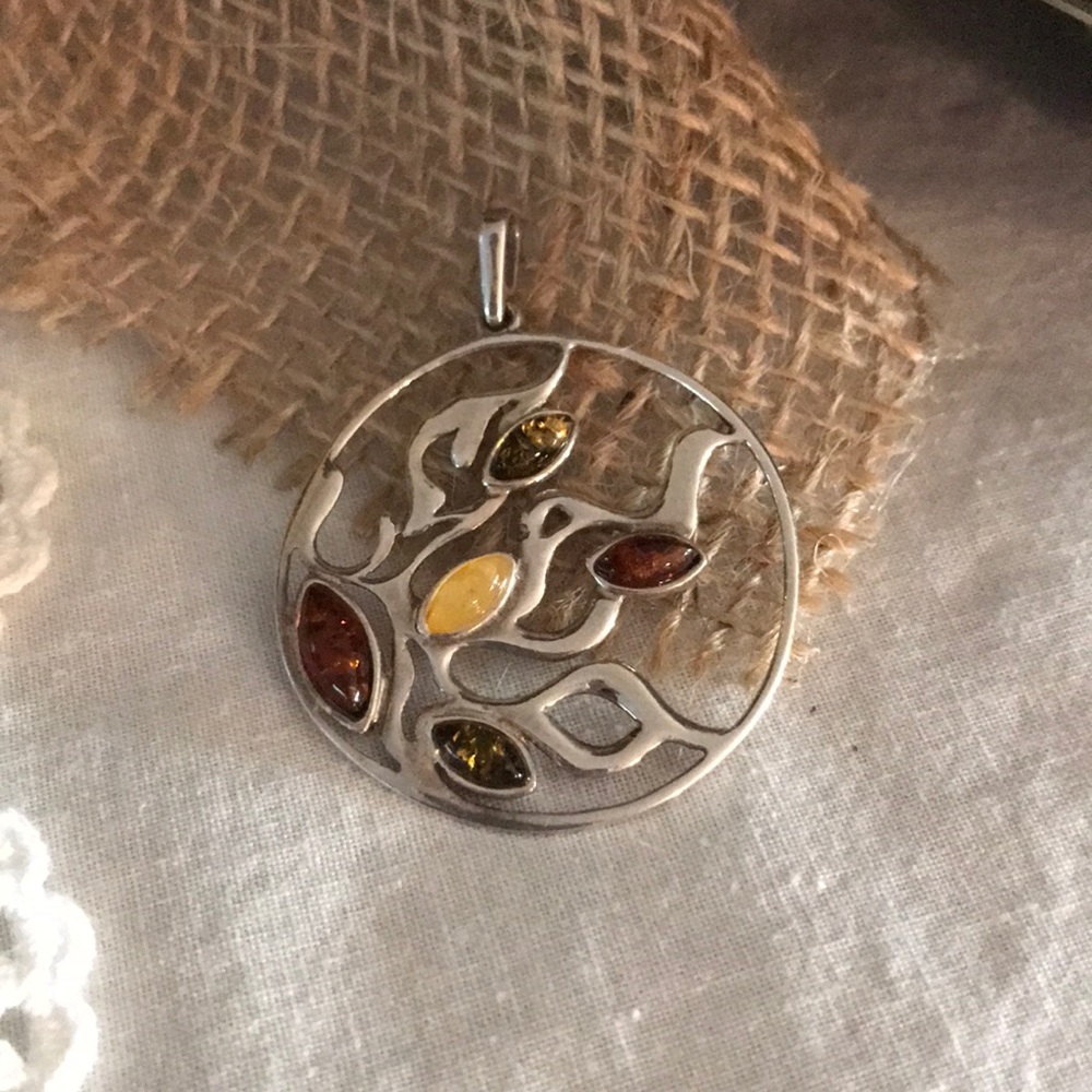Amber pendant